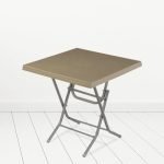 Пластична маса со метални ногарки 75х75 – Капучино