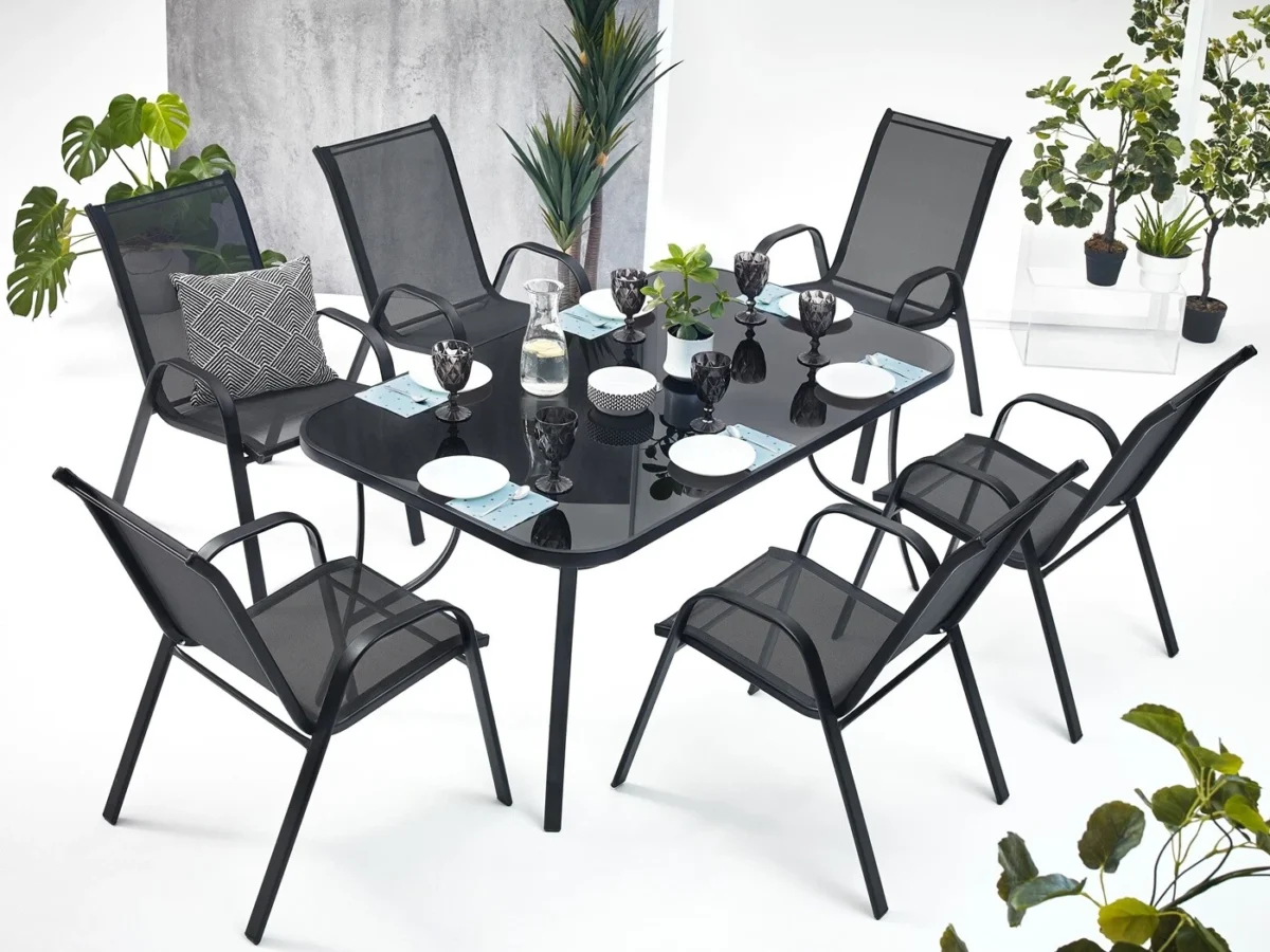 Сет маса со црно стакло + столици текстилен